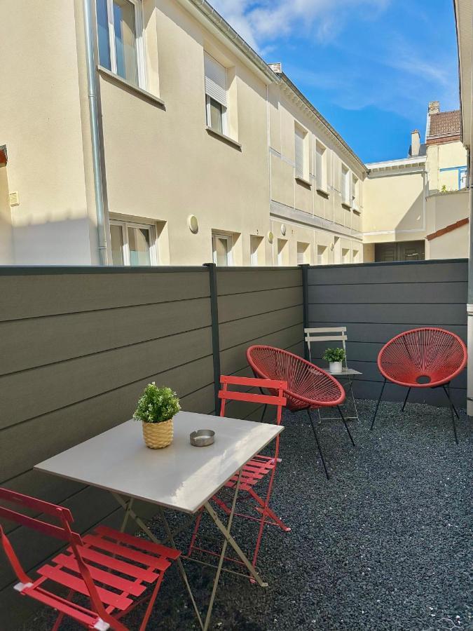 Le Sacre - Centre - Cour Privative - Parking Apartment Reims Bagian luar foto