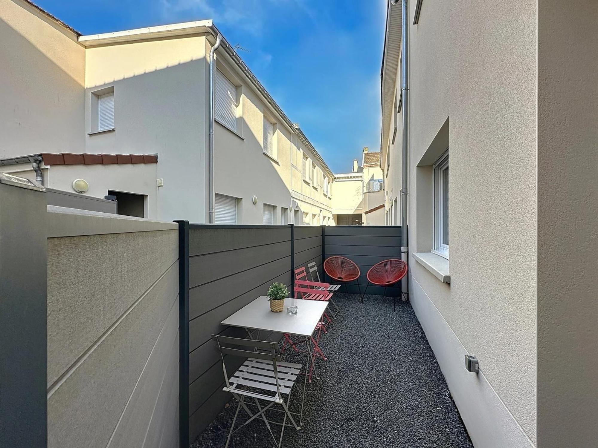 Le Sacre - Centre - Cour Privative - Parking Apartment Reims Bagian luar foto