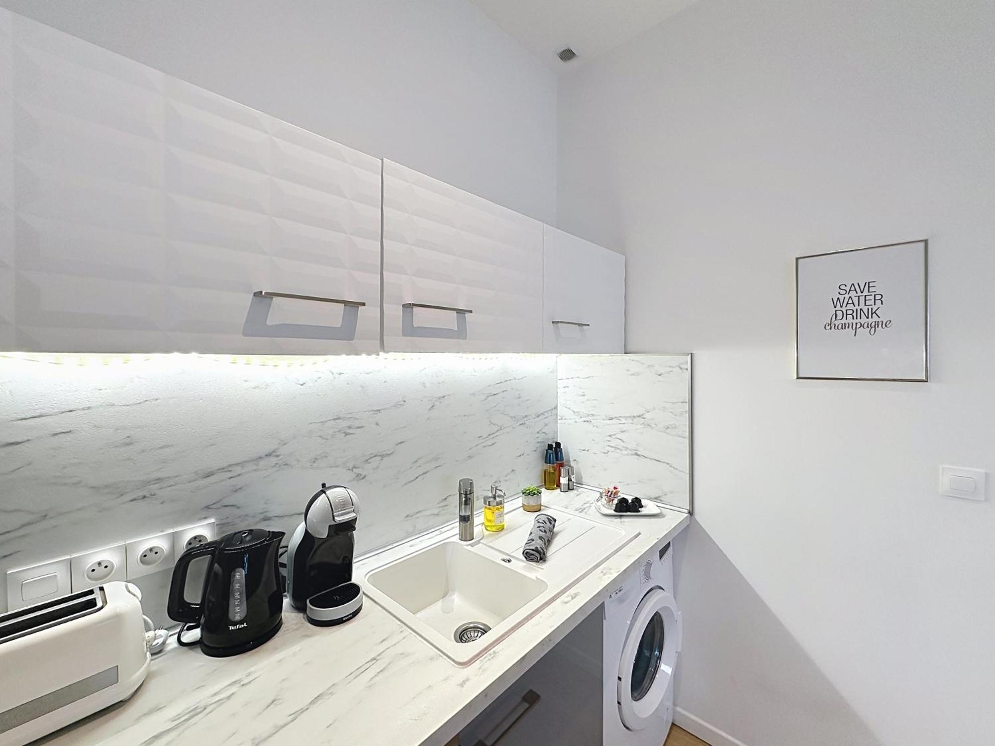 Le Sacre - Centre - Cour Privative - Parking Apartment Reims Bagian luar foto