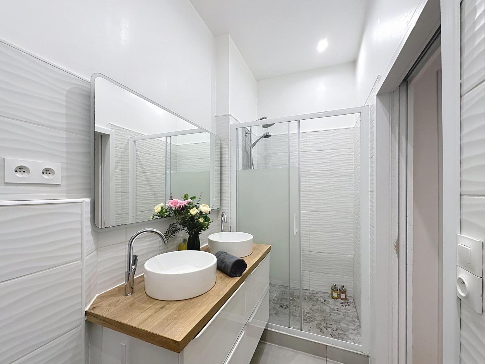 Le Sacre - Centre - Cour Privative - Parking Apartment Reims Bagian luar foto